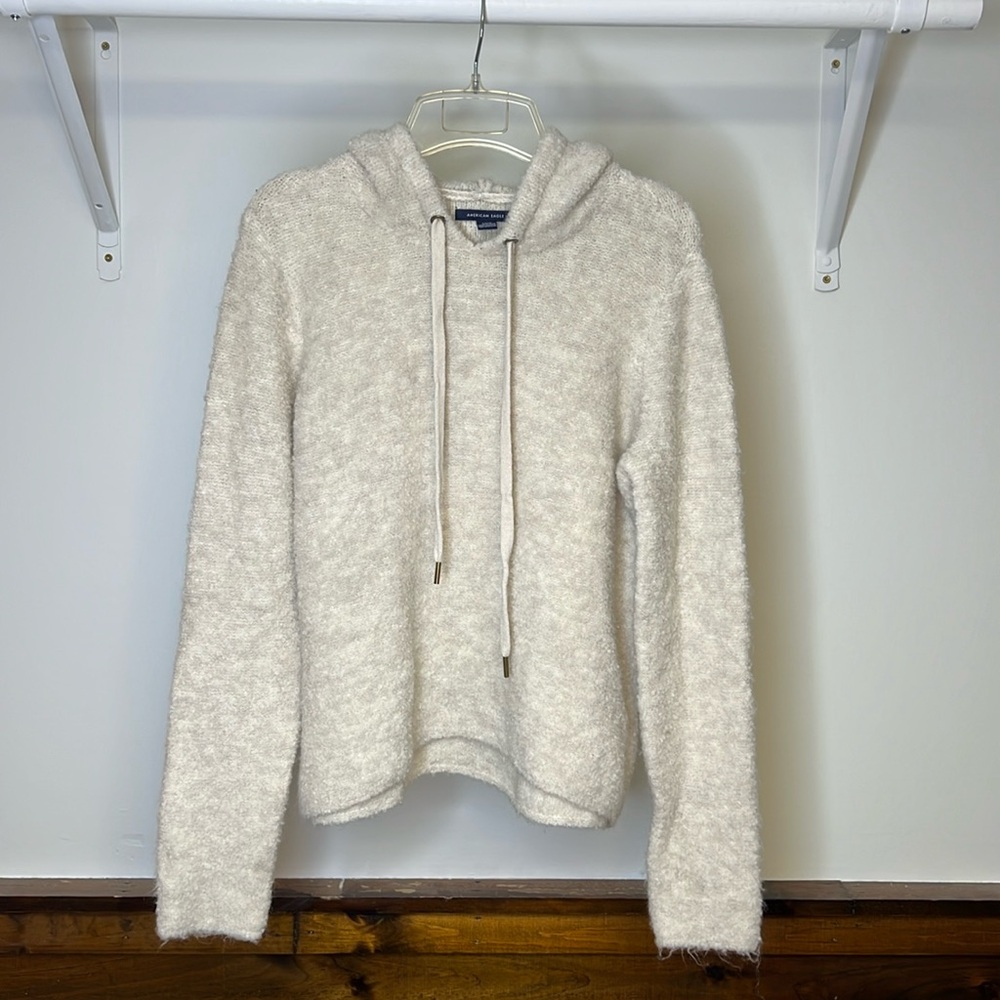 NWT AEO Cream Colored‎ Hooded Sweater- Small